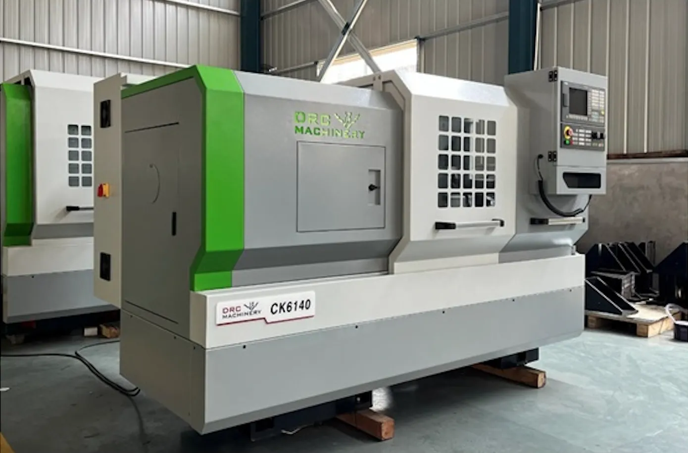 Токарный станок с ЧПУ CK6150-2000