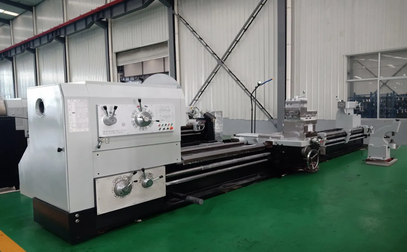 Токарно-винторезный станок CW6263B-3000